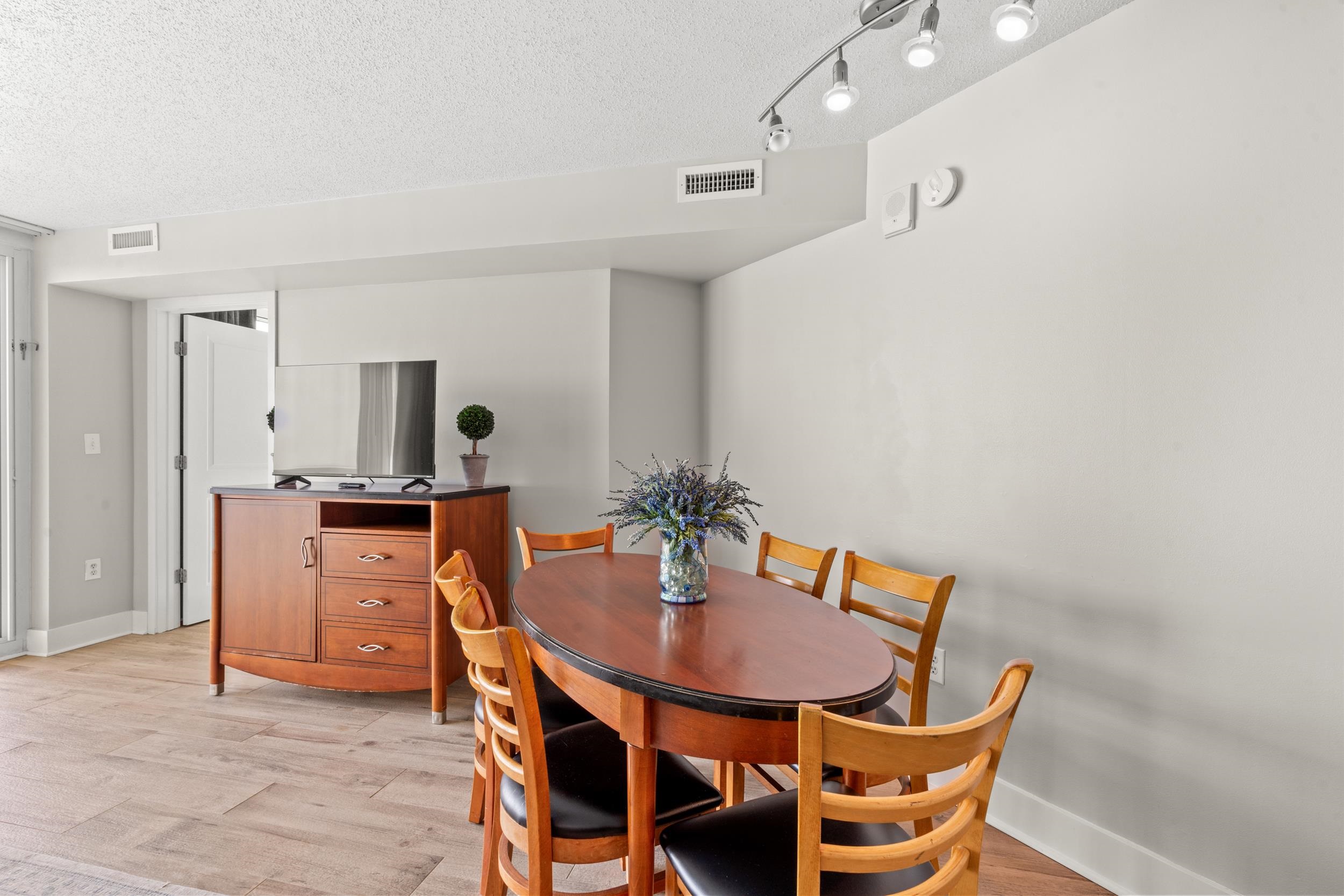 201 South Ocean Boulevard, Unit 806 Myrtle Beach, SC 29577 - Photo 10 of 32