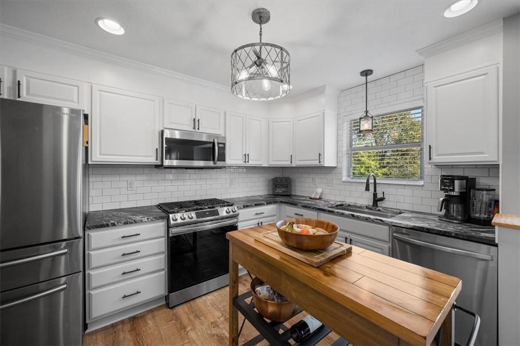 214 Becks Run Road Coraopolis, PA 15108 - Photo 10 of 42 Gallery Image 10