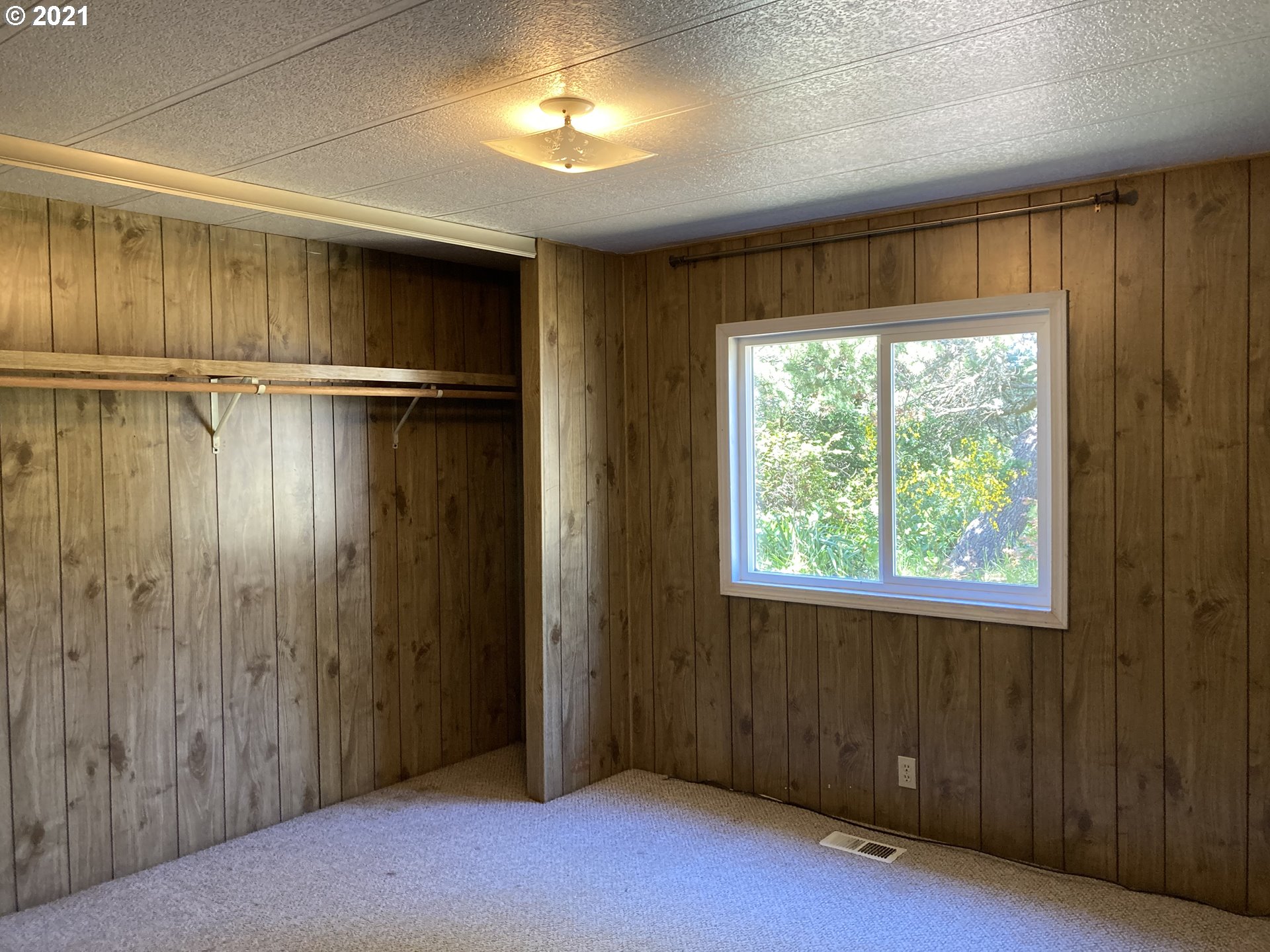 591 Myeena Loop Florence, OR 97439 - Photo 12 of 19 Gallery Image 12