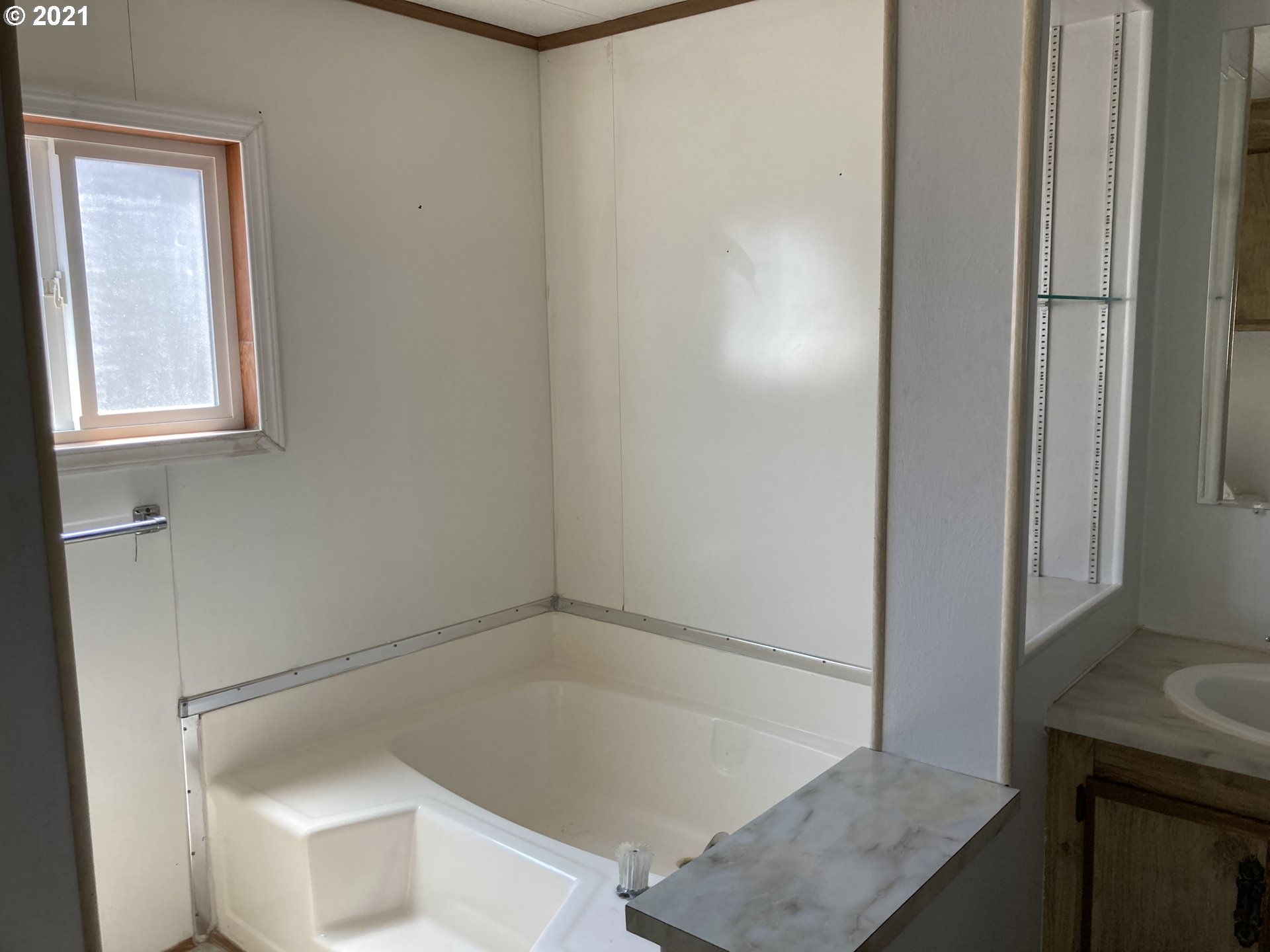 591 Myeena Loop Florence, OR 97439 - Photo 10 of 19 Gallery Image 10