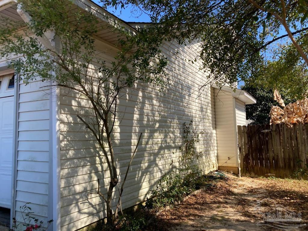 7304 Hilburn Road Pensacola, FL 32504 - Photo 3 of 25 Gallery Image 3