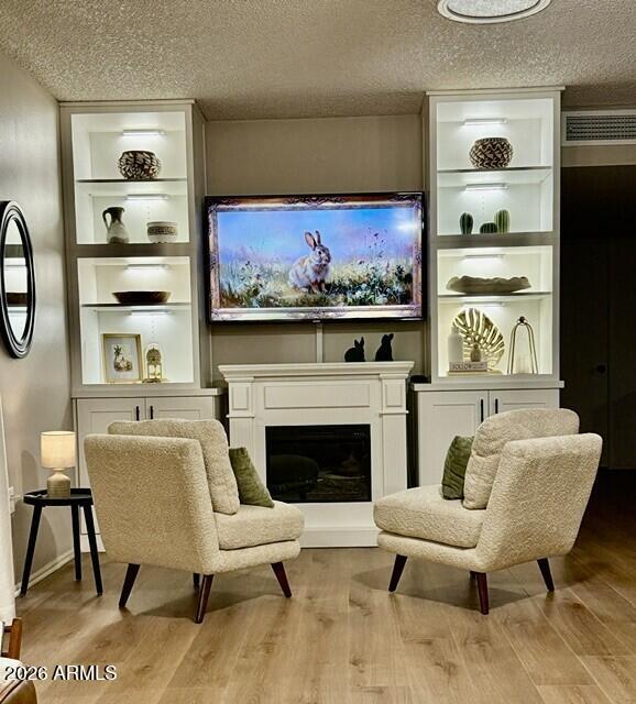 9933 West Mountain View Road Sun City, AZ 85351 - Photo 11 of 24 built ins