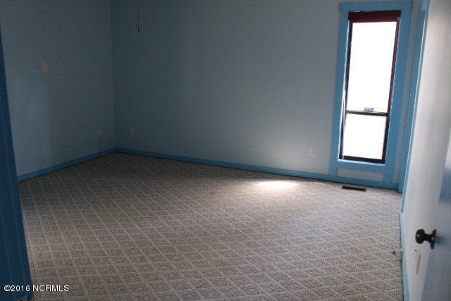 1705 Old Barn Road Rocky Mount, NC 27804 - Photo 8 of 10 101017_1