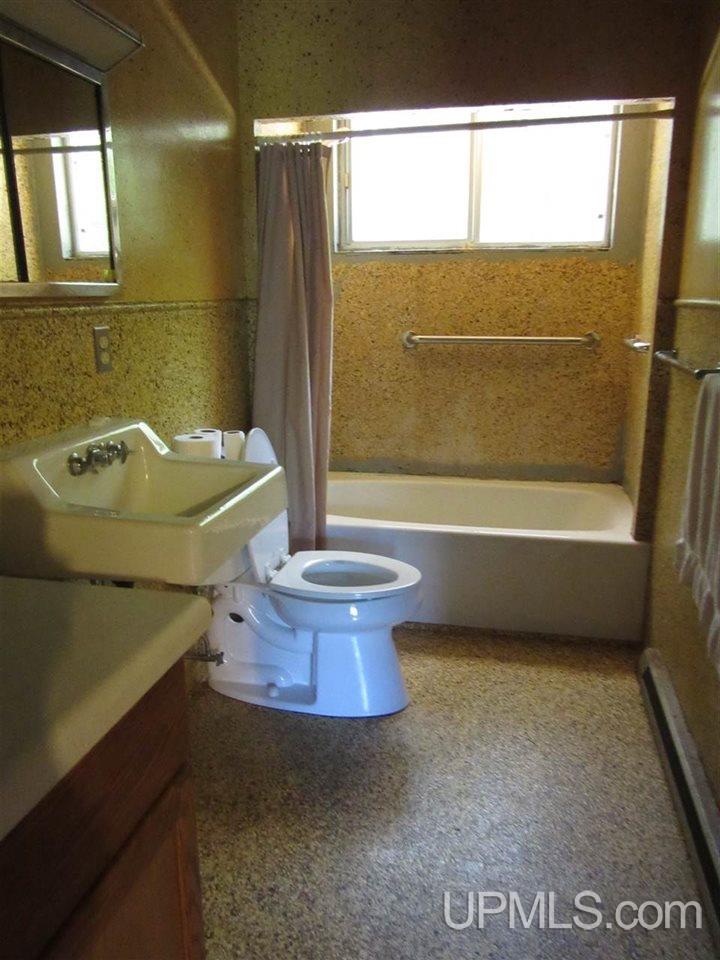 4907 Southside Road Manistique, MI 49854 - Photo 10 of 10 Gallery Image 10