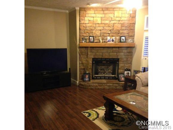2095 Greens Creek Road Sylva, NC 28779 - Photo 7 of 17