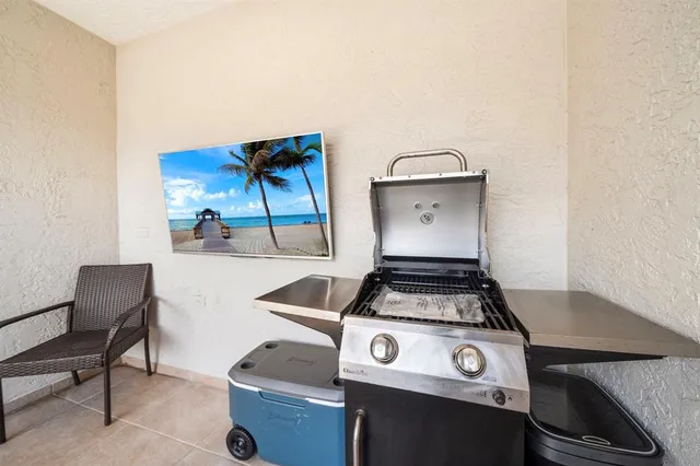 $15,000 | 514 North Birch Road, Fort Lauderdale, FL 33304