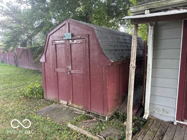 $82,900 | 11080 North Borman Place, West Terre Haute, IN 47885