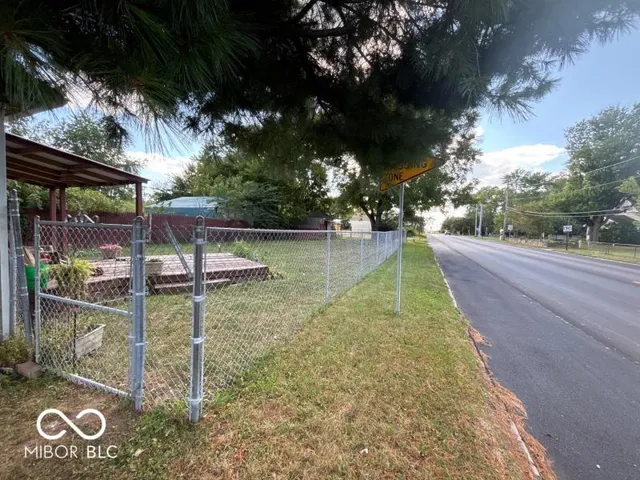 $82,900 | 11080 North Borman Place, West Terre Haute, IN 47885