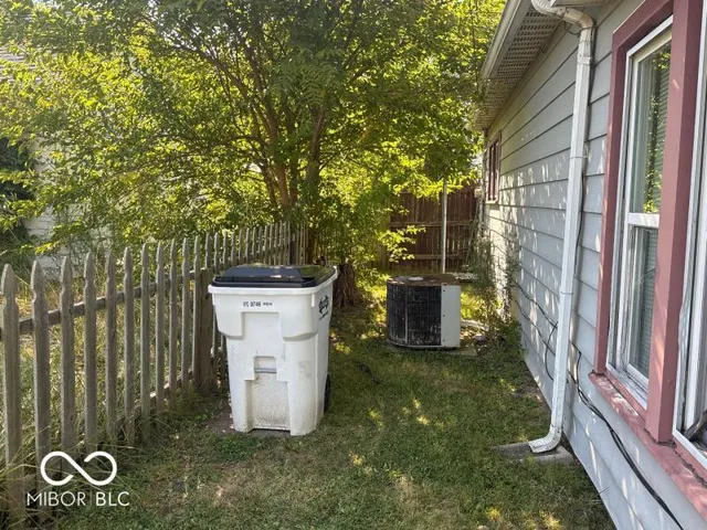 $82,900 | 11080 North Borman Place, West Terre Haute, IN 47885