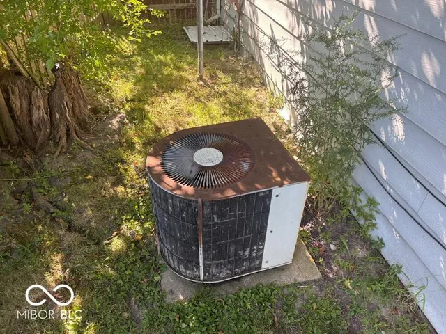 $82,900 | 11080 North Borman Place, West Terre Haute, IN 47885