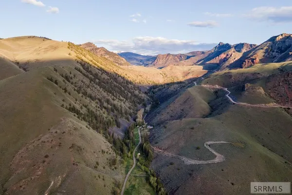 $1,825,000 | 37 Canyon View Road, Salmon, ID 83467