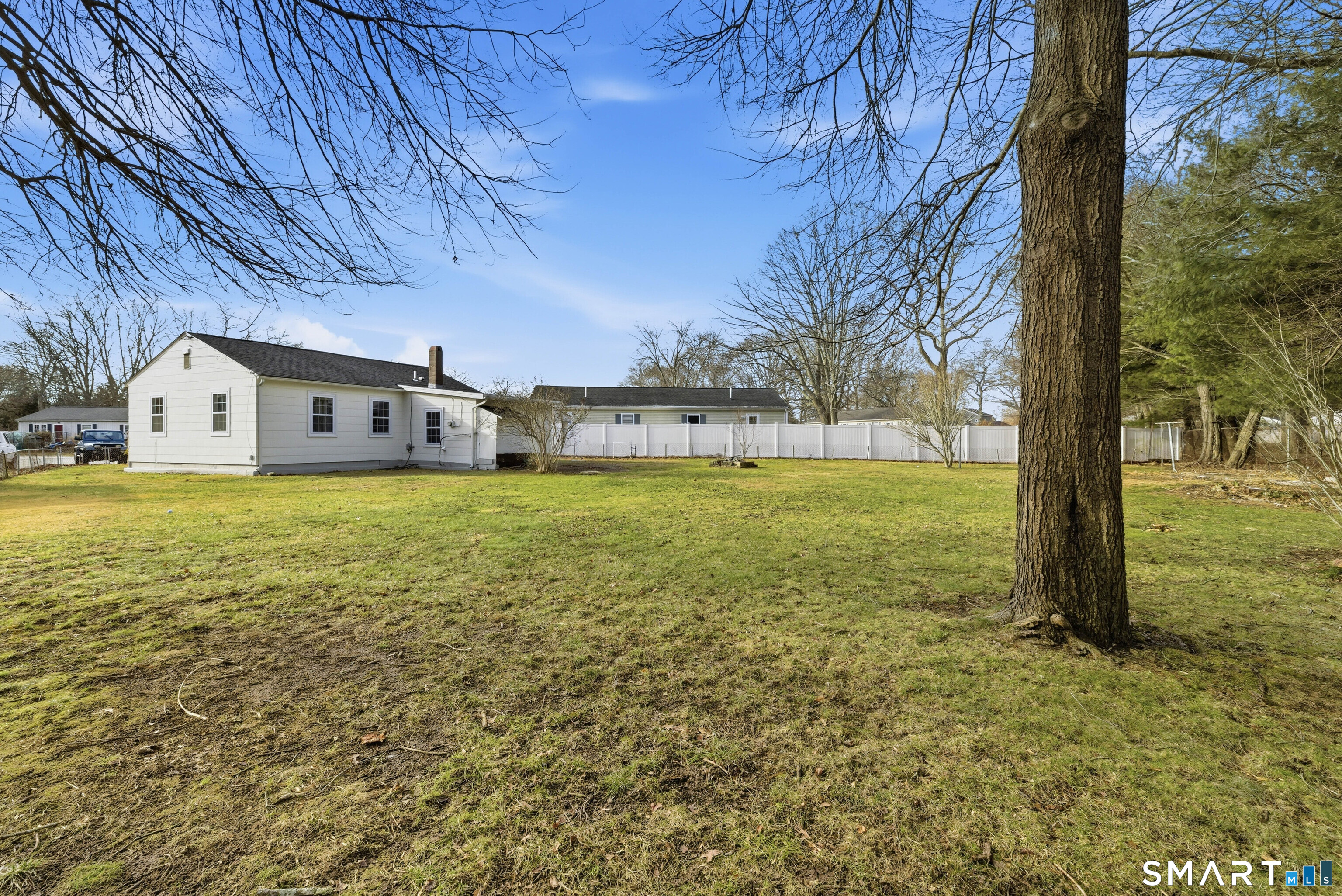 32 Concord Court Groton, CT 06340 - Photo 21 of 24 a view of a yard with an outdoor seating
