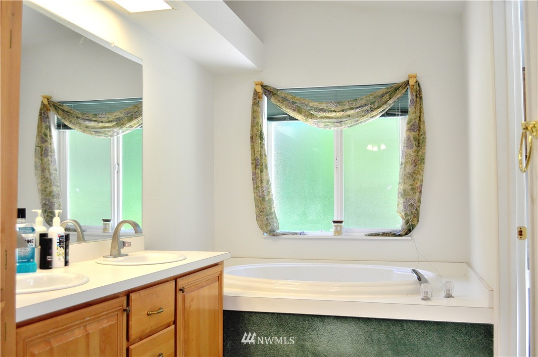 322 South Barr Road Port Angeles, WA 98362 - Photo 14 of 25