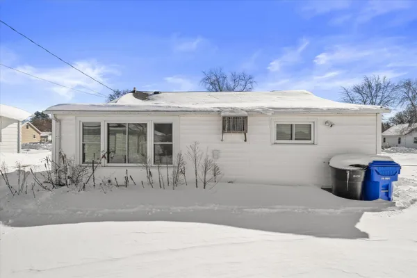 $240,000 | 1833 North Charlotte Street, Appleton, WI 54911