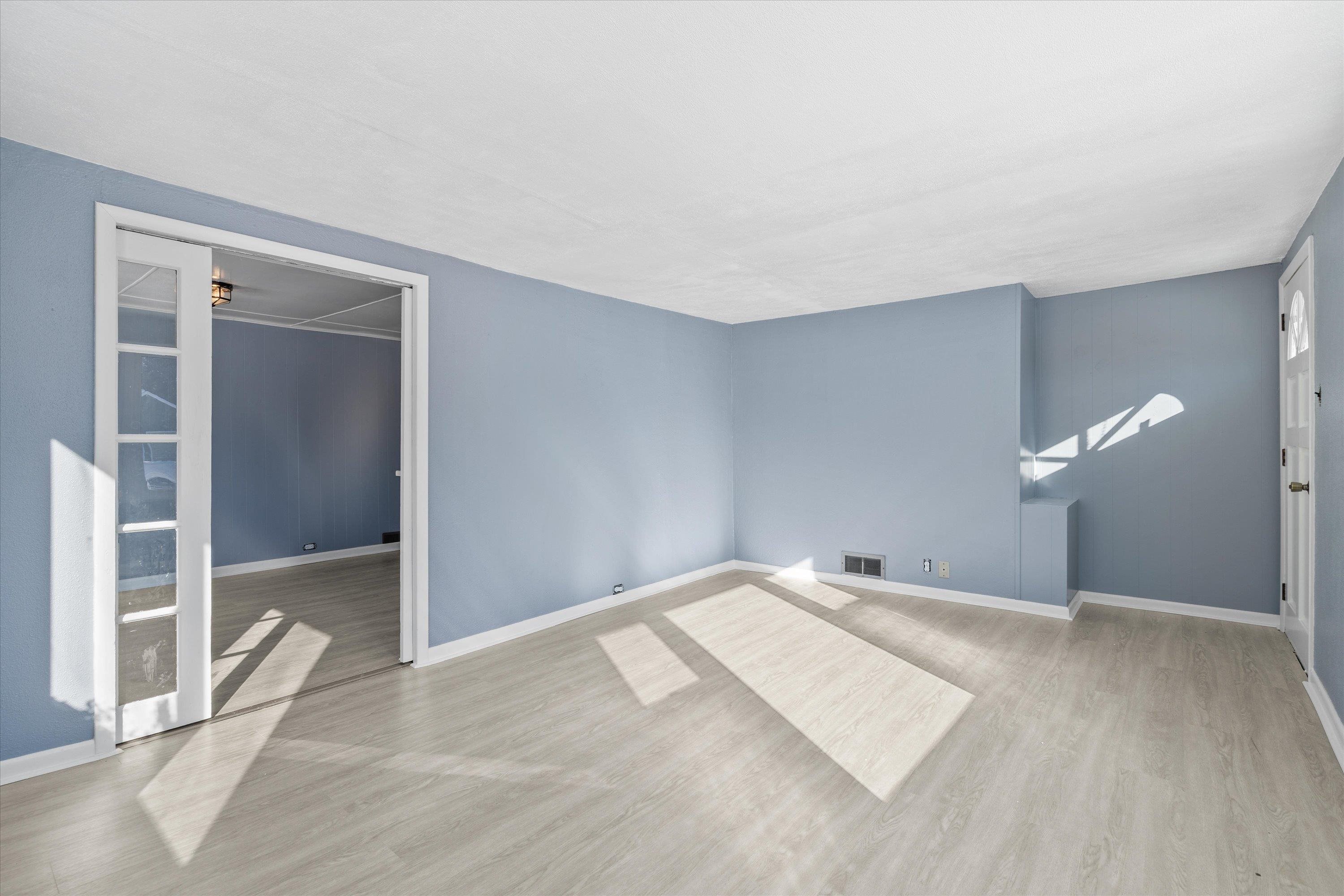 1833 North Charlotte Street Appleton, WI 54911 - Photo 8 of 22