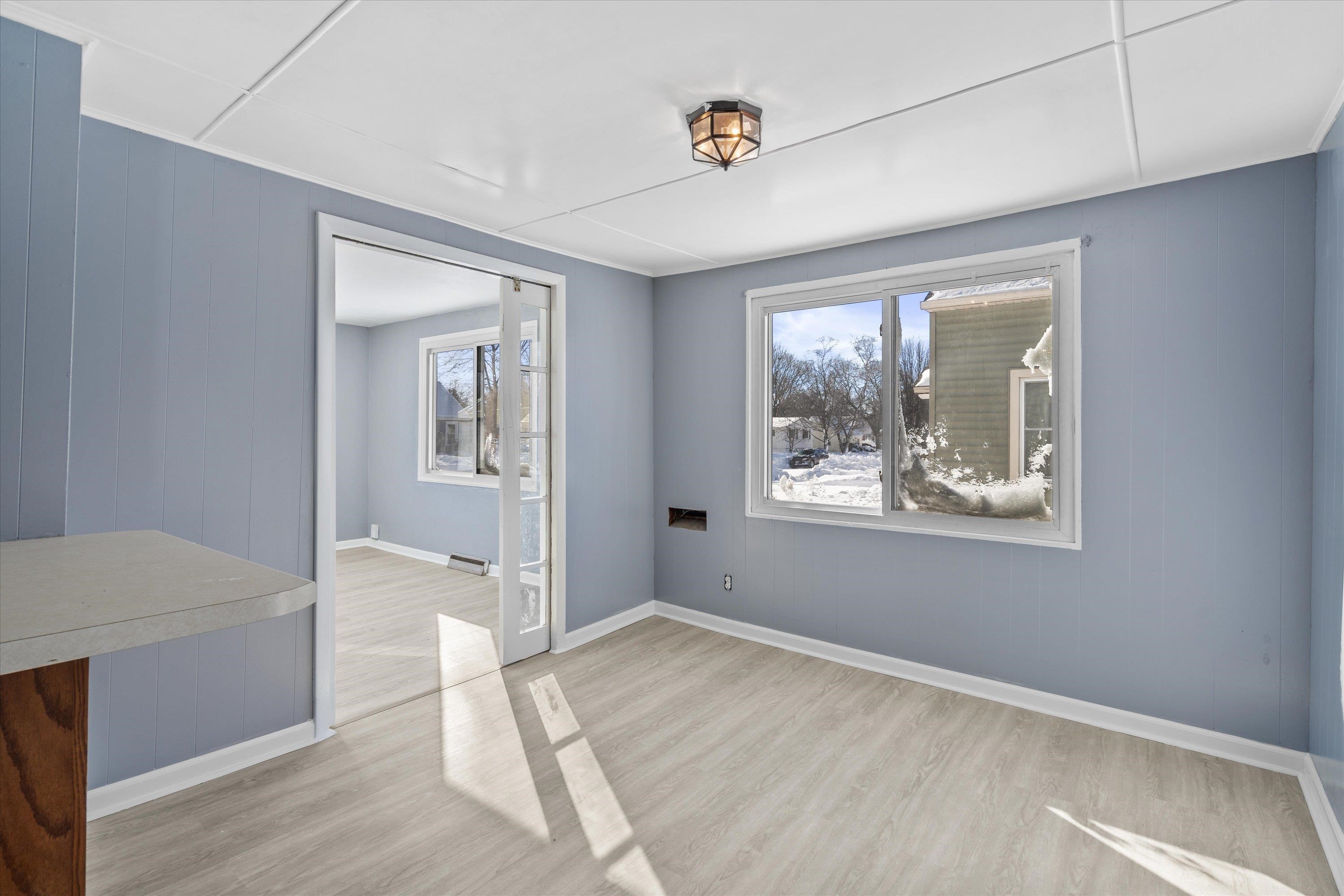 1833 North Charlotte Street Appleton, WI 54911 - Photo 9 of 22