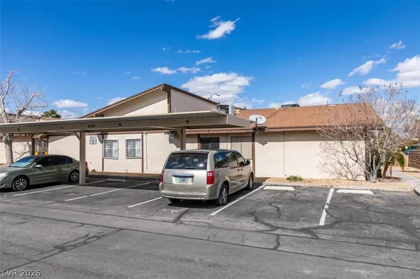 $1,295 | 5701 Smoke Ranch Road, Unit C, Las Vegas, NV 89108
