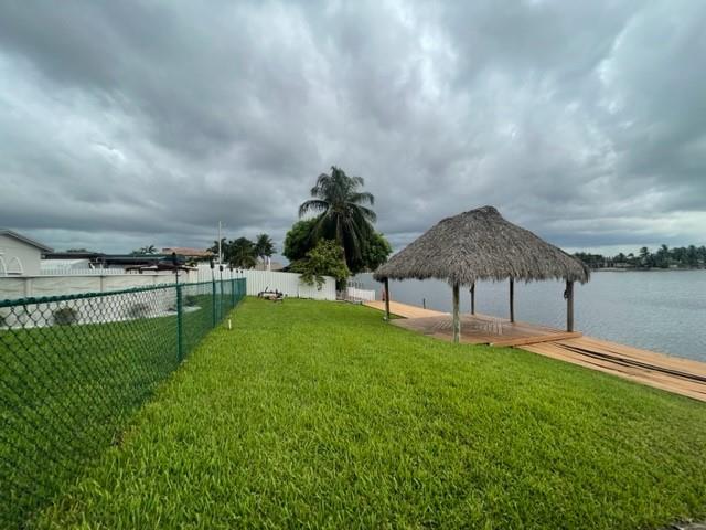 7871 Northwest 181st Street Hialeah, FL 33015 - Photo 21 of 25