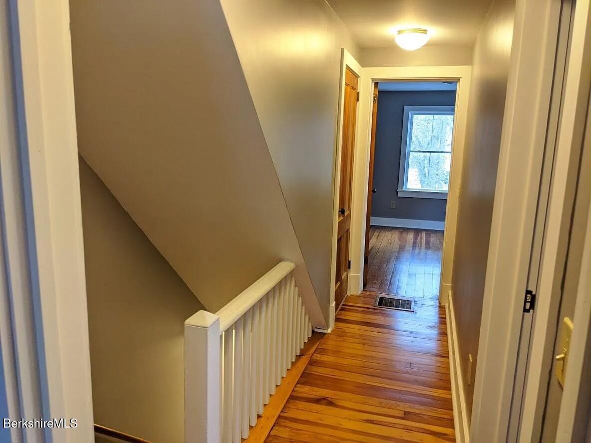 34 Church Street Stockbridge, MA 01262 - Photo 16 of 25 34 Church Inside 8