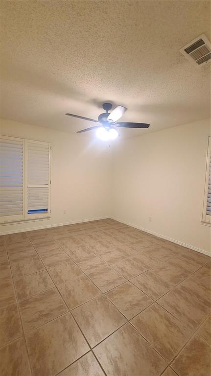 2728 Cross Bend Road Plano, TX 75023 - Photo 9 of 17