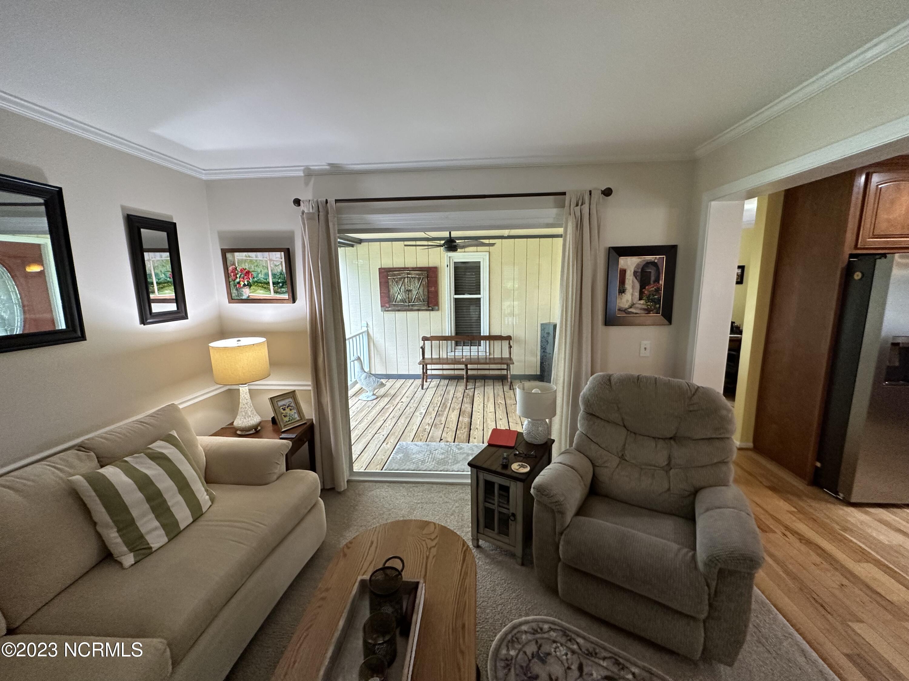 302 Harrell Church Road Gatesville, NC 27938 - Photo 9 of 38 Living Room