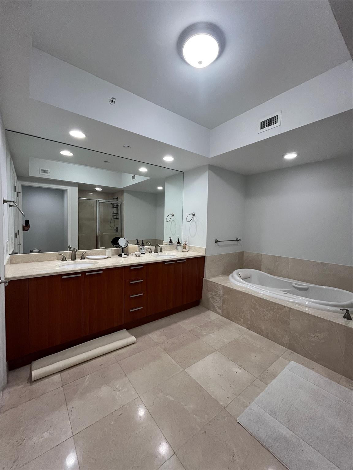 2650 Lake Shore Drive, Unit 803 Riviera Beach, FL 33404 - Photo 31 of 32 Photo 31