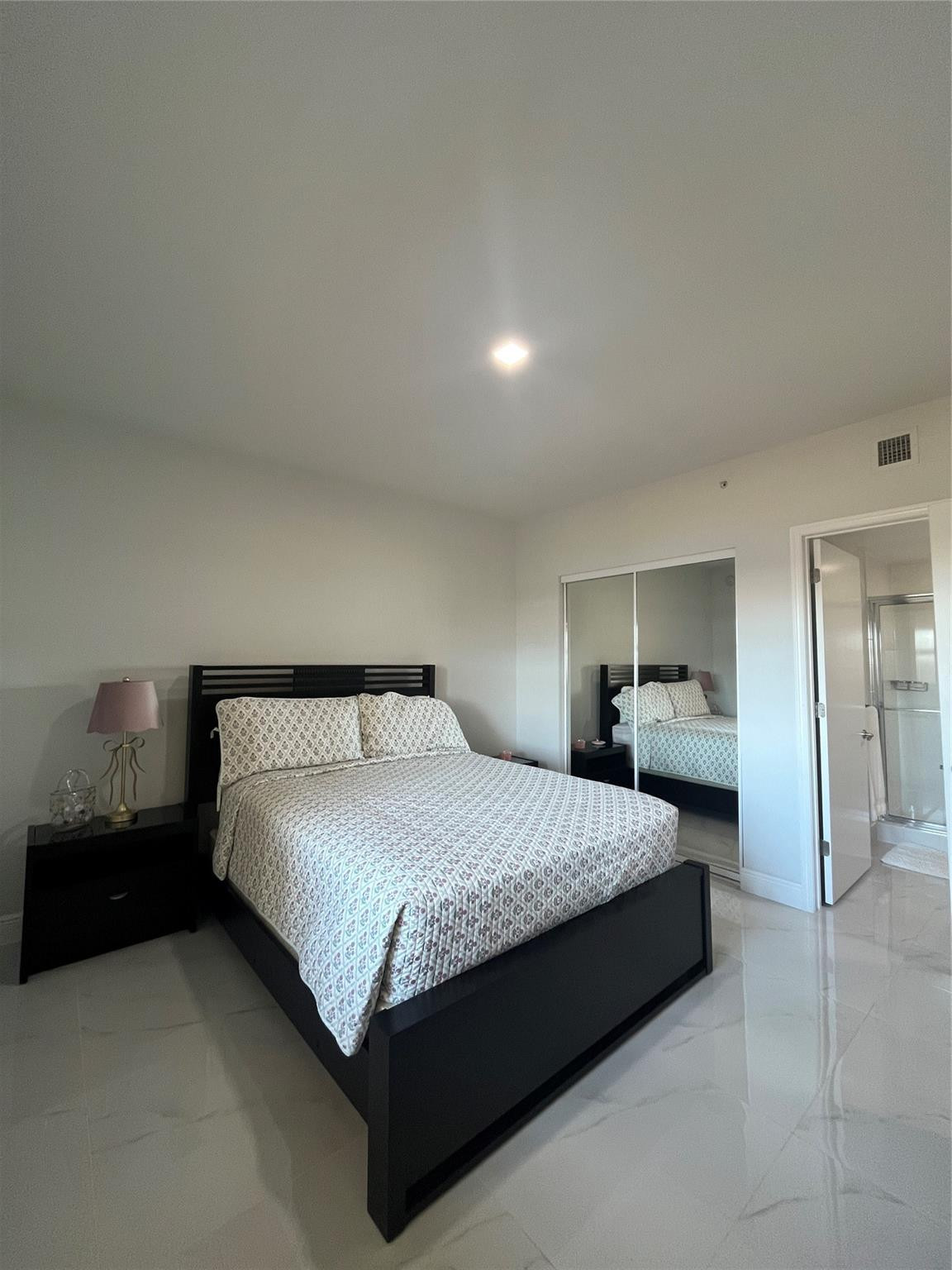 2650 Lake Shore Drive, Unit 803 Riviera Beach, FL 33404 - Photo 5 of 32 Photo 5