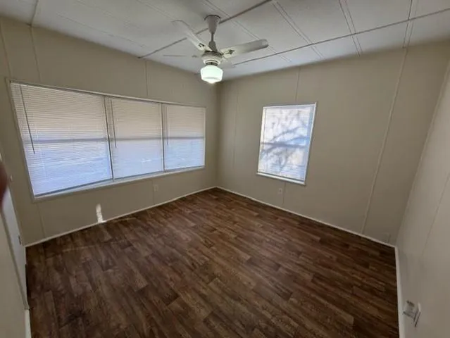 $950 | 512 Elm Street, Paradise, TX 76073