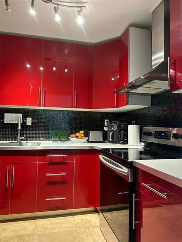 $689,000 | 1000 West Avenue, Unit BS107, Miami Beach, FL 33139