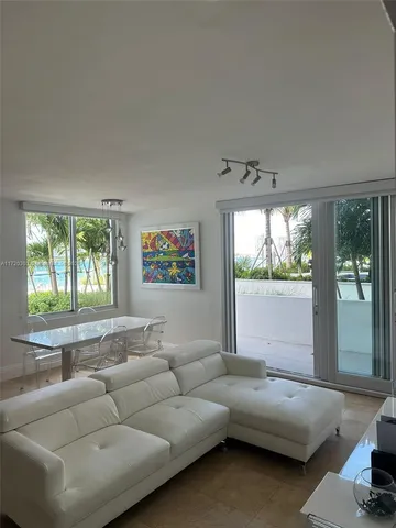 $689,000 | 1000 West Avenue, Unit BS107, Miami Beach, FL 33139