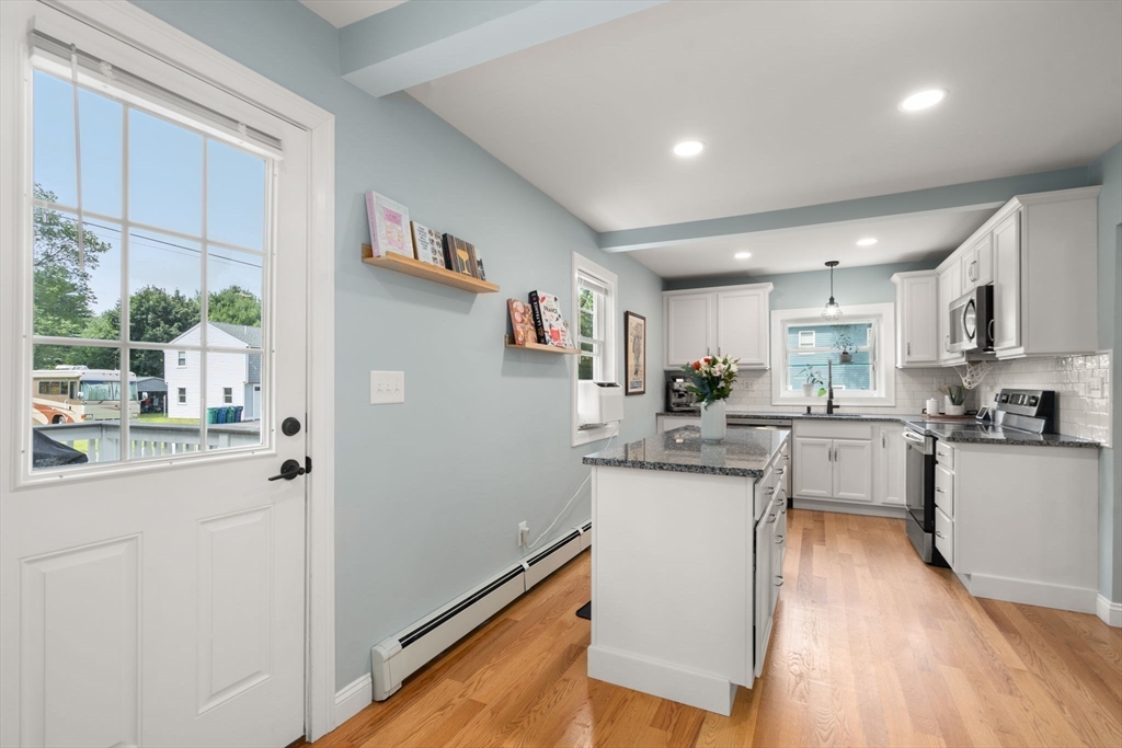 391 Concord Road Billerica, MA 01821 - Photo 17 of 42