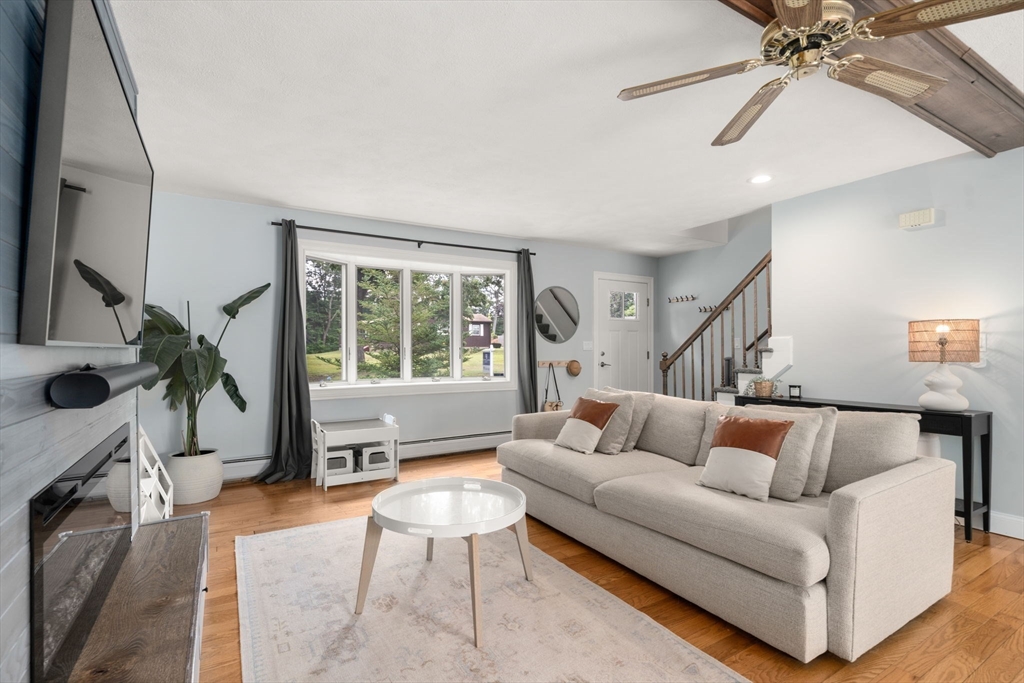 391 Concord Road Billerica, MA 01821 - Photo 5 of 42