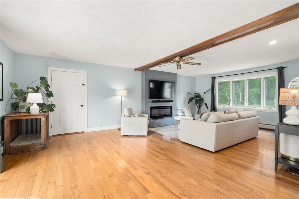 391 Concord Road Billerica, MA 01821 - Photo 7 of 42