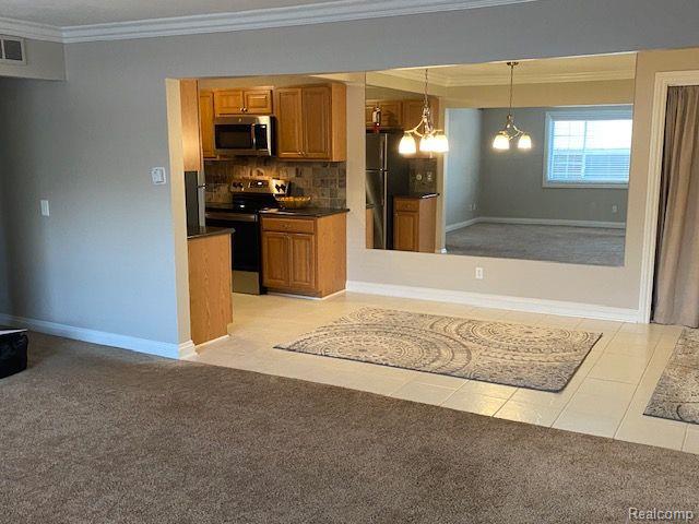 2377 Walton Boulevard, Unit 12 Rochester Hills, MI 48309 - Photo 5 of 23