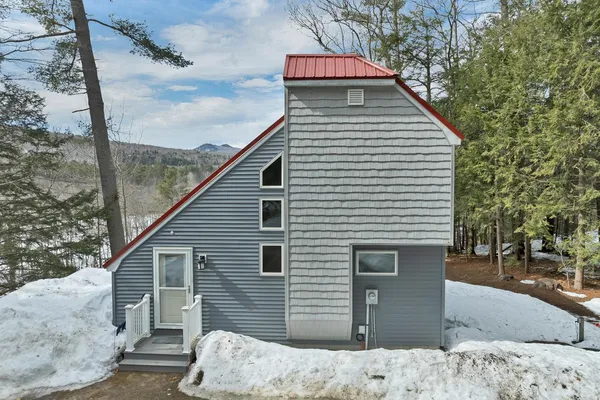 $564,000 | 60 Northpointe Road, Thornton, NH 03285