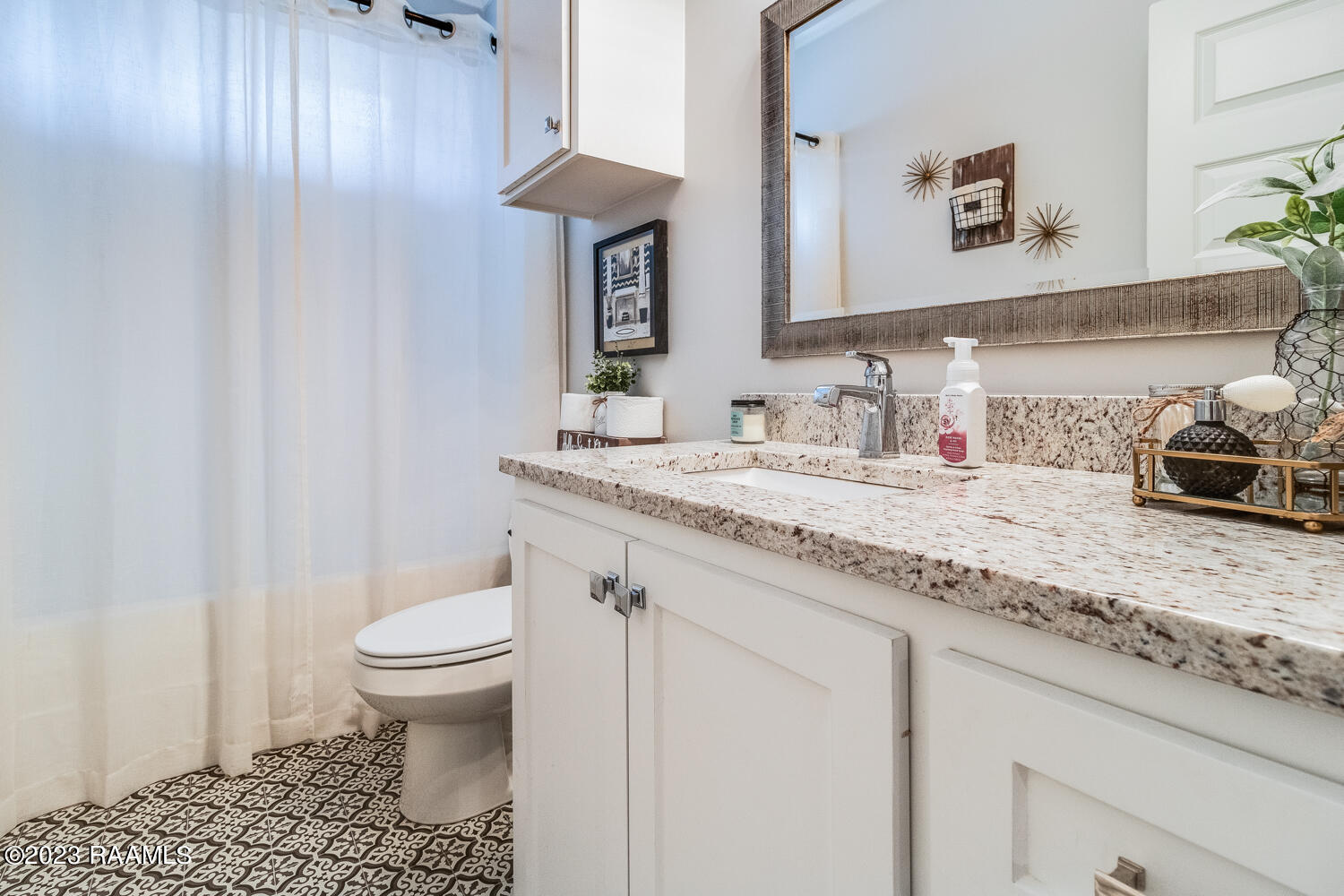 213 Whispering Meadows Road Broussard, LA 70518 - Photo 13 of 15 213 Wispering Meadows Rd-15
