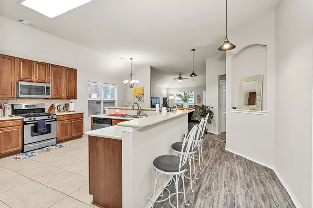 $2,400 | 30406 Mesa Valley Drive, Spring, TX 77386