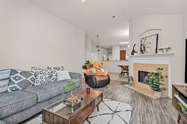 $2,400 | 30406 Mesa Valley Drive, Spring, TX 77386