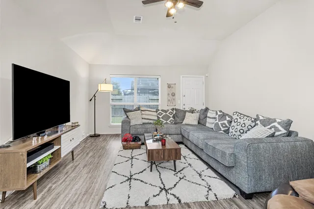 $2,400 | 30406 Mesa Valley Drive, Spring, TX 77386