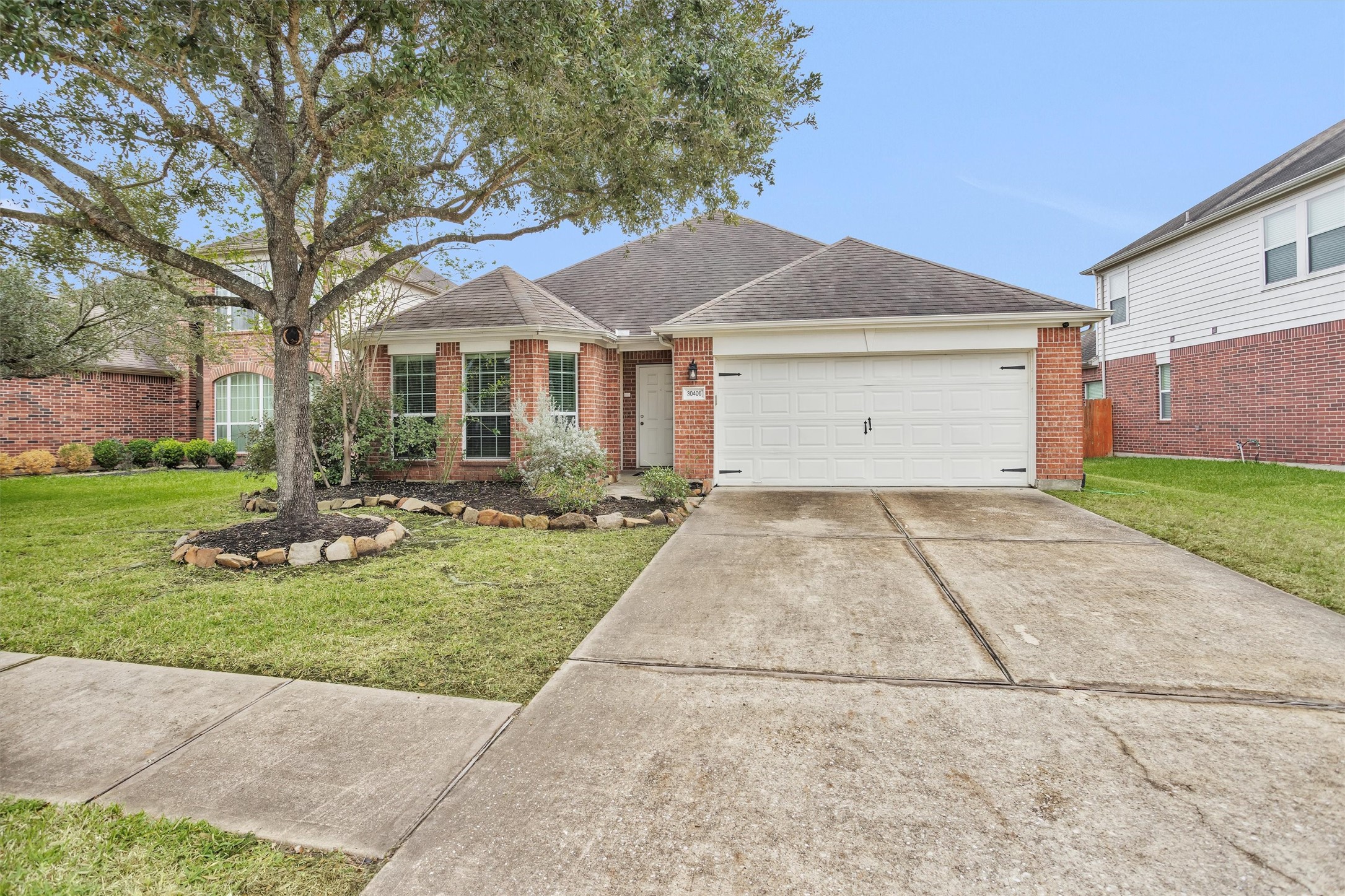 30406 Mesa Valley Drive Spring, TX 77386 - Photo 6 of 29 a front view of house with yard