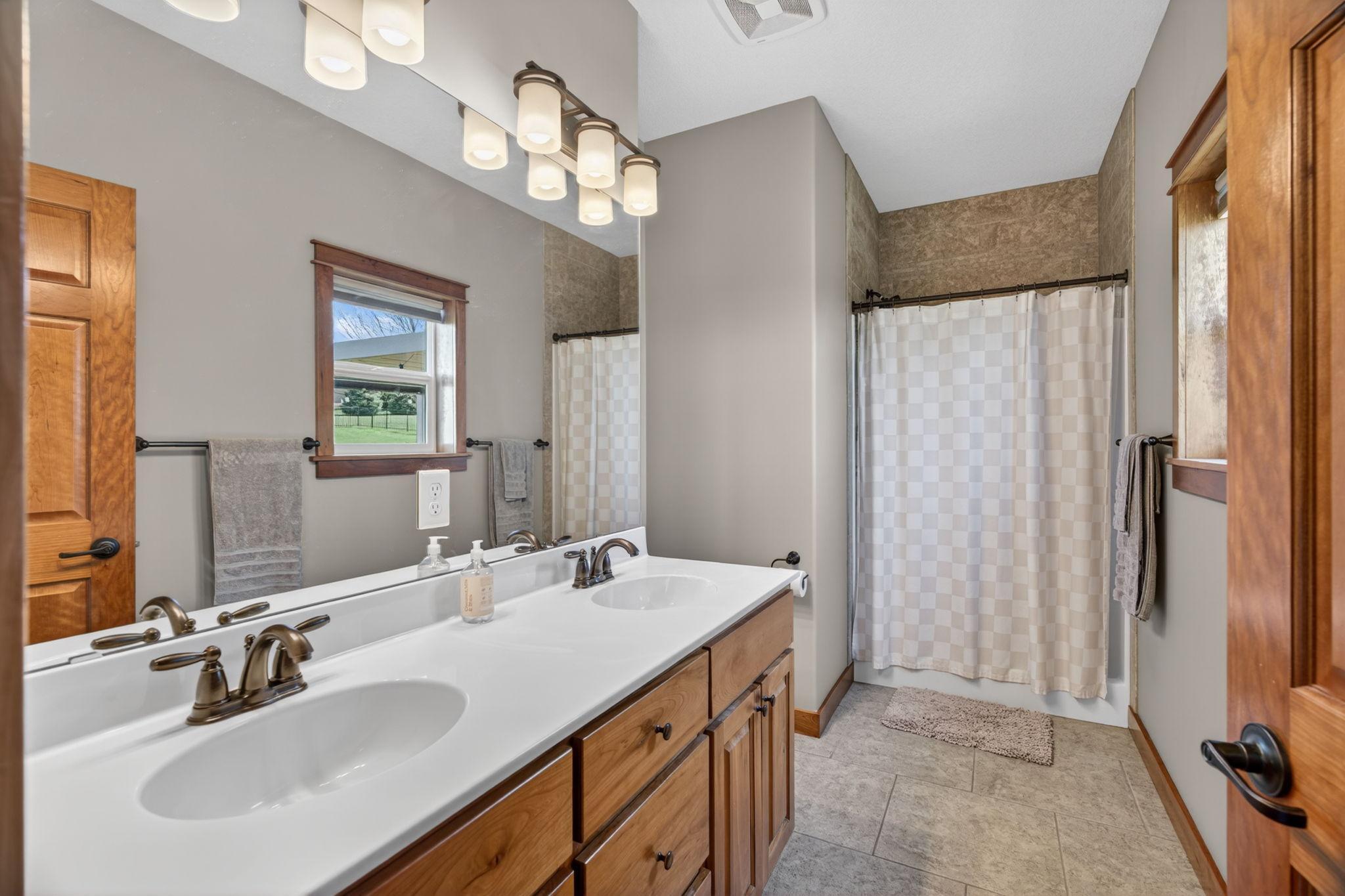 3940 Creek View Lane Southwest Rochester, MN 55902 - Photo 20 of 53