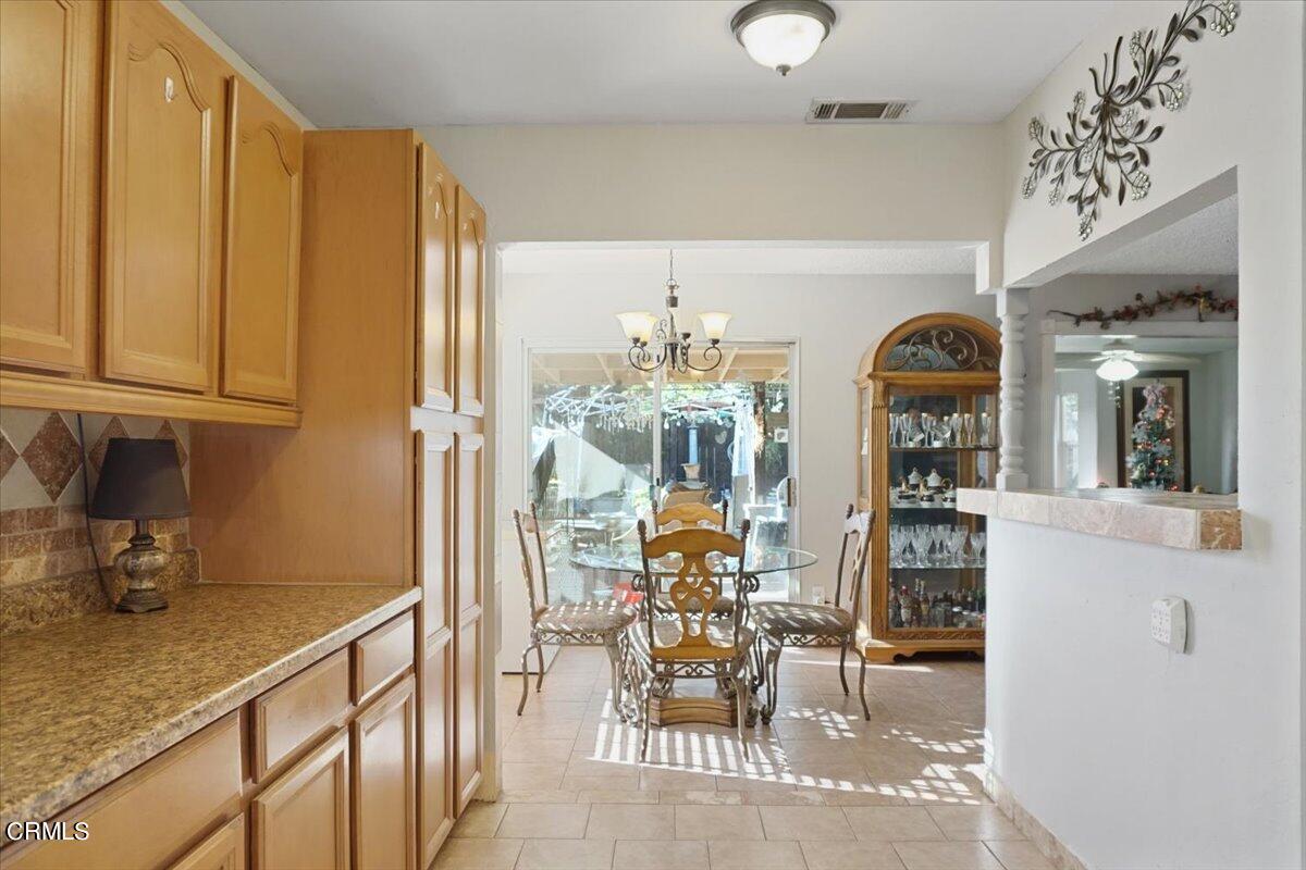 313 Rhodes Court Fillmore, CA 93015 - Photo 4 of 10 a view of a dining room with furniture