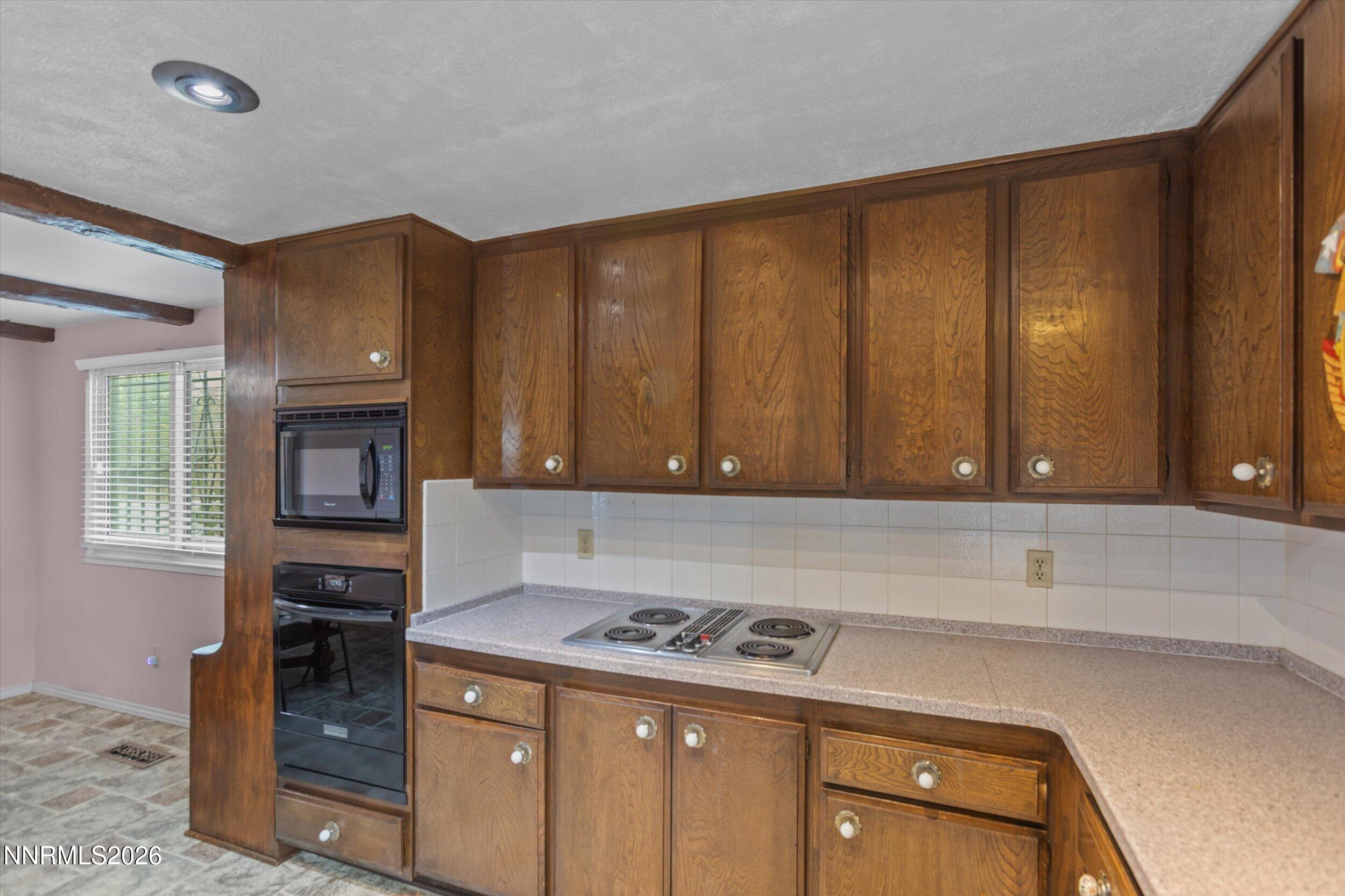 4960 Lakeside Drive Reno, NV 89509 - Photo 13 of 41 13-0Y7A6183