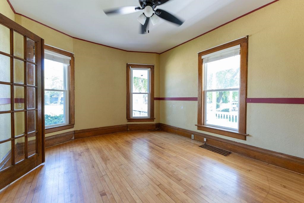 825 Frederick Street Oshkosh, WI 54901 - Photo 23 of 48