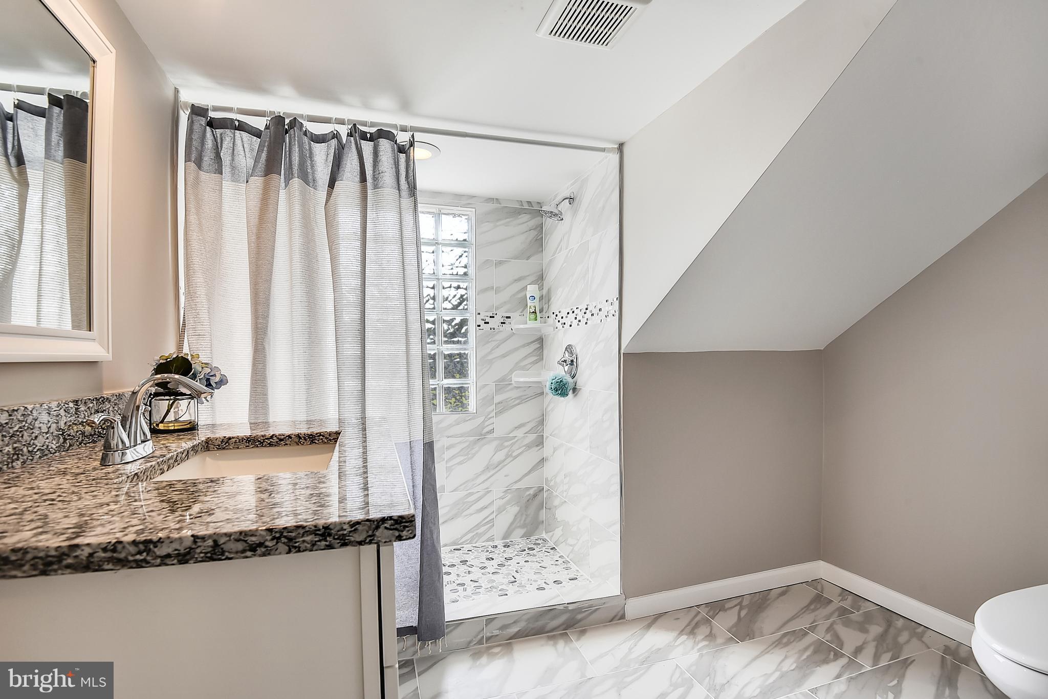 5413 Hutton Avenue Baltimore, MD 21207 - Photo 22 of 30 Bath (Master)