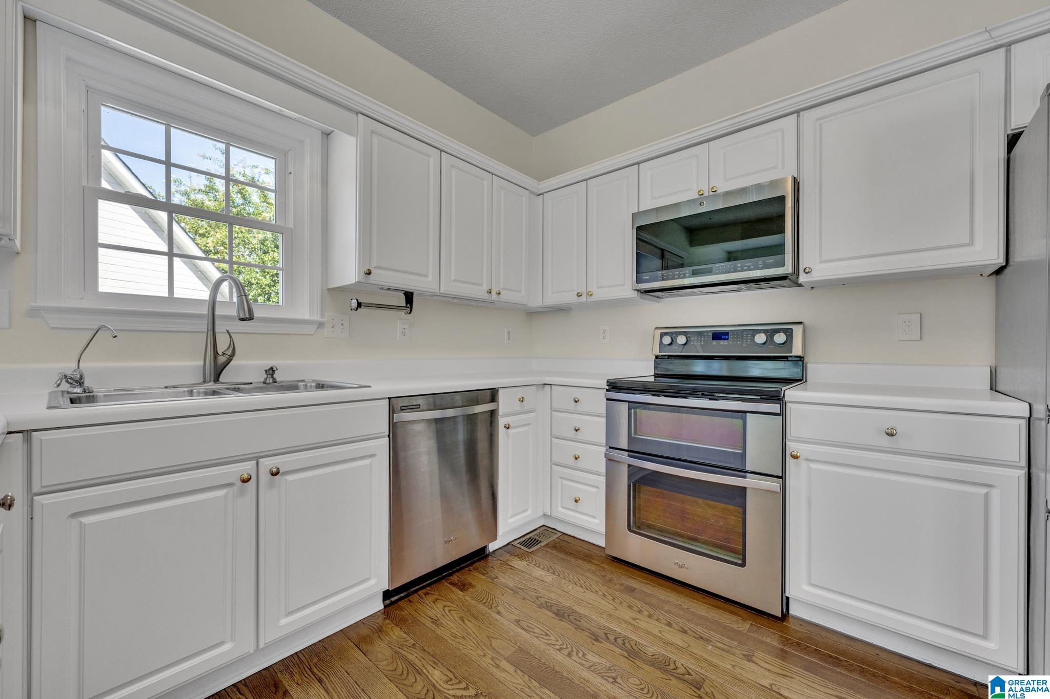 1216 Deer Trail Road Birmingham, AL 35226 - Photo 10 of 35