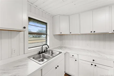 $159,900 | 645 Gulf Street, Lake Charles, LA 70601