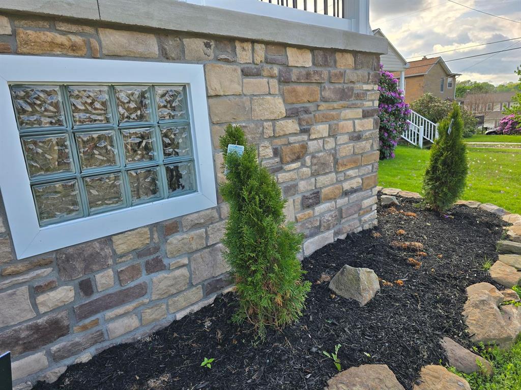 206 Shade Street Derry, PA 15627 - Photo 7 of 48