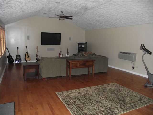 3370 Polley Road Columbus, OH 43221 - Photo 19 of 20 Gallery Image 19