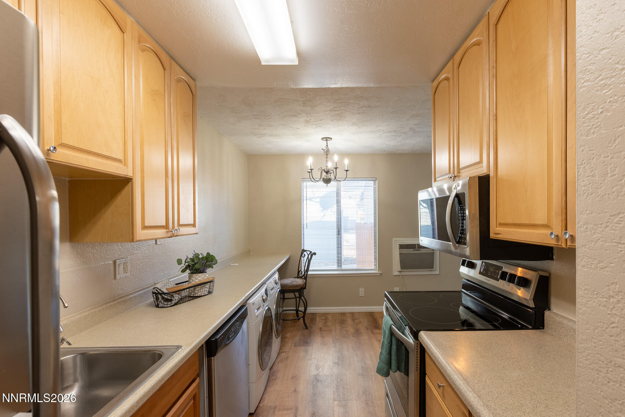 4602 Neil Road, Unit 83 Reno, NV 89502 - Photo 1 of 21 Kitchen 4